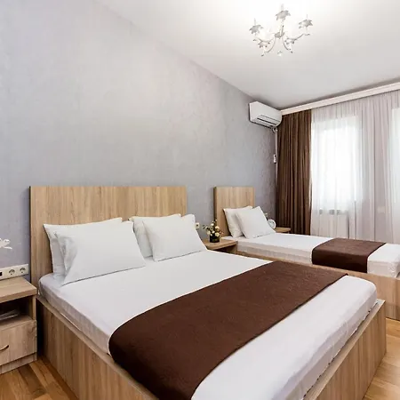 Dat Exx Apartments On Liberty Square Тбілісі Екстер'єр фото