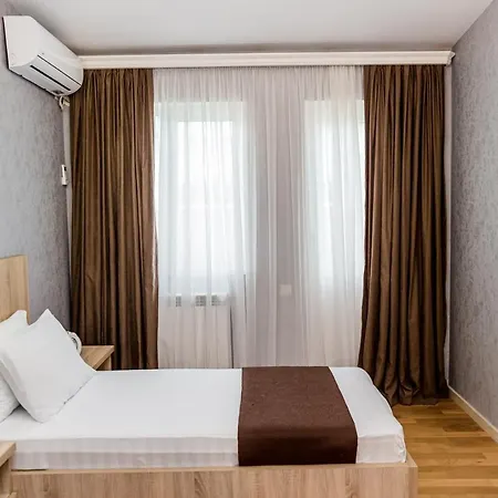 Dat Exx Apartments On Liberty Square Тбілісі Екстер'єр фото